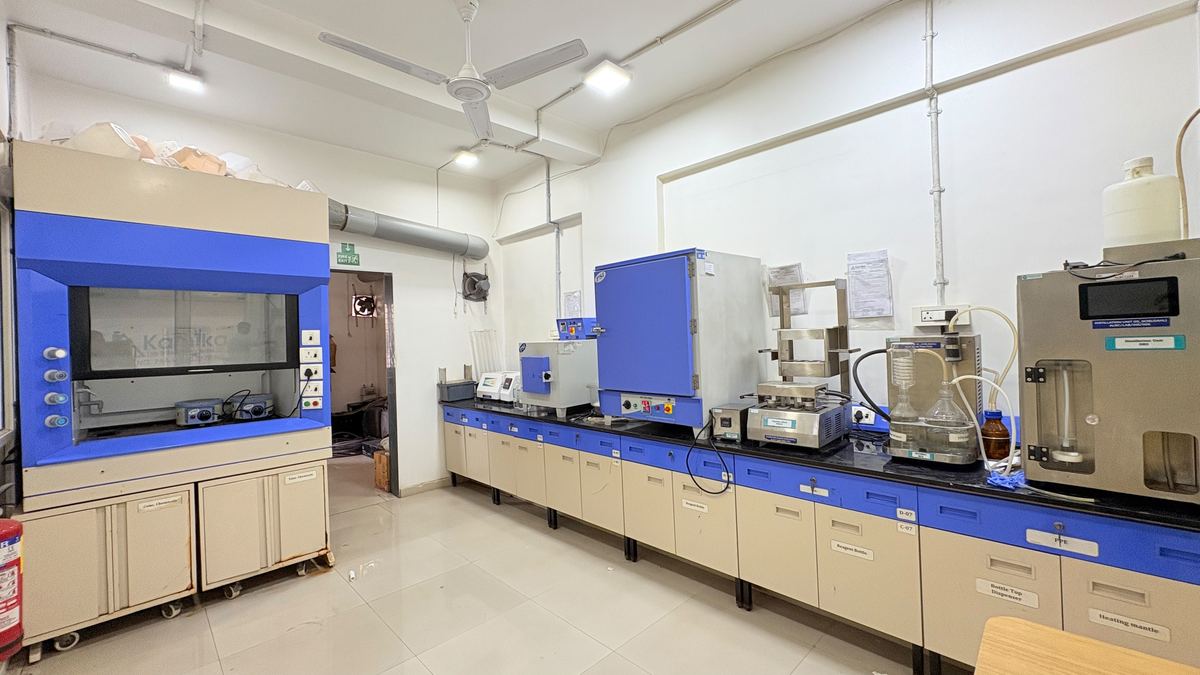 R&D workstation equipment
